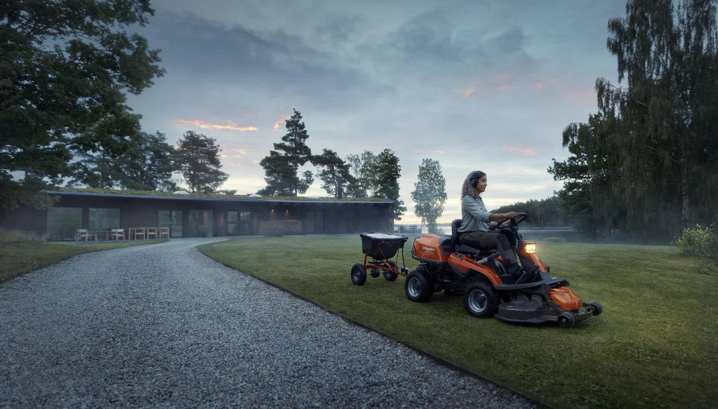 Husqvarna Allrad-Frontmäher R 216T AWD