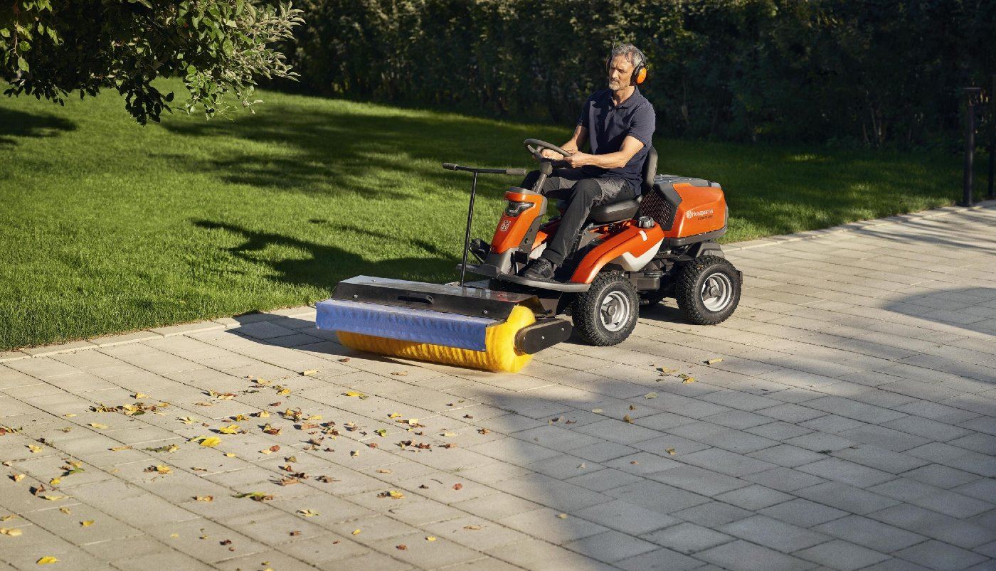 Husqvarna Rasentraktor Rider R 316TsX AWD