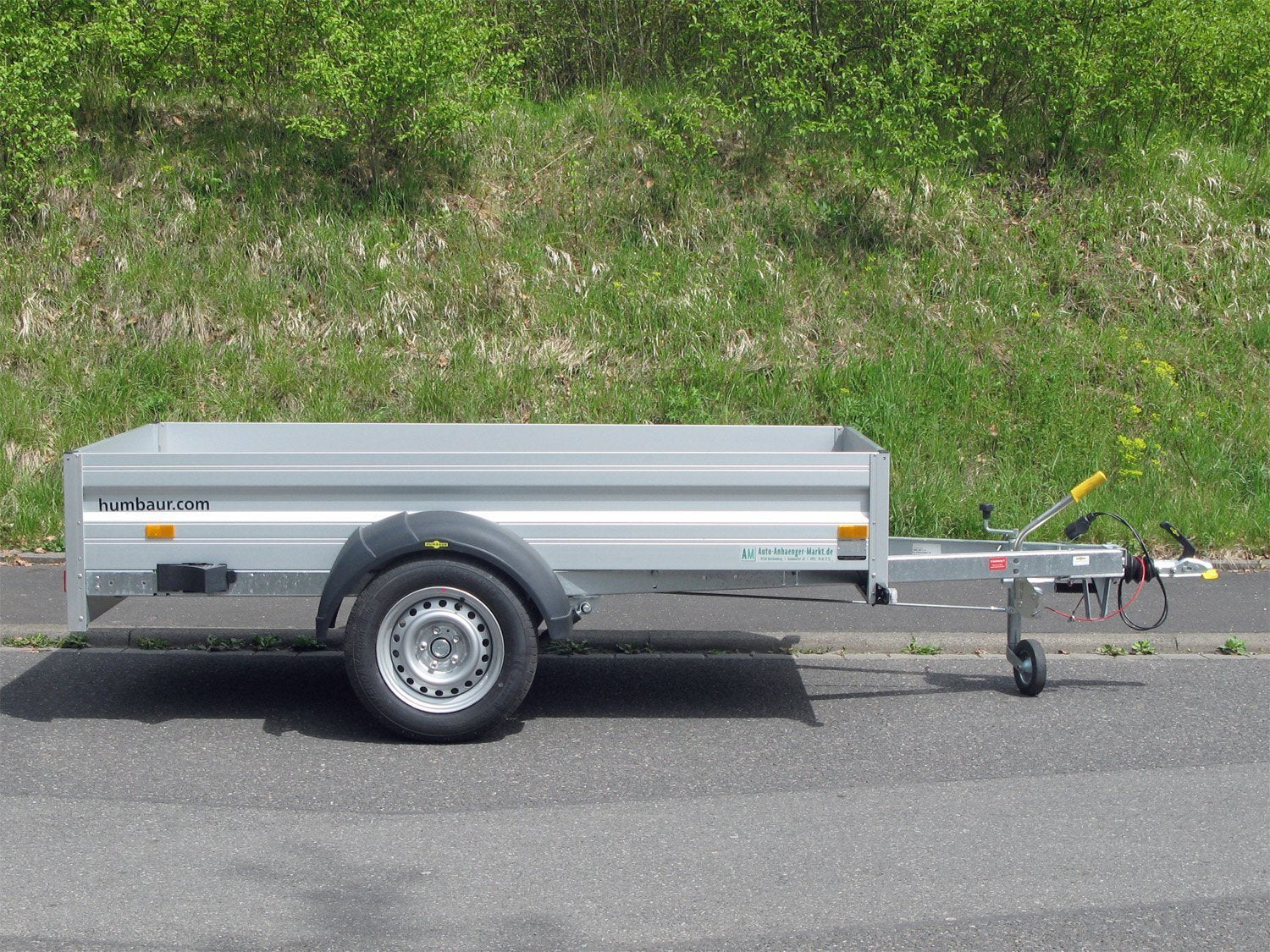 Humbaur Kastenanhänger HA132513 KV 100 km/h