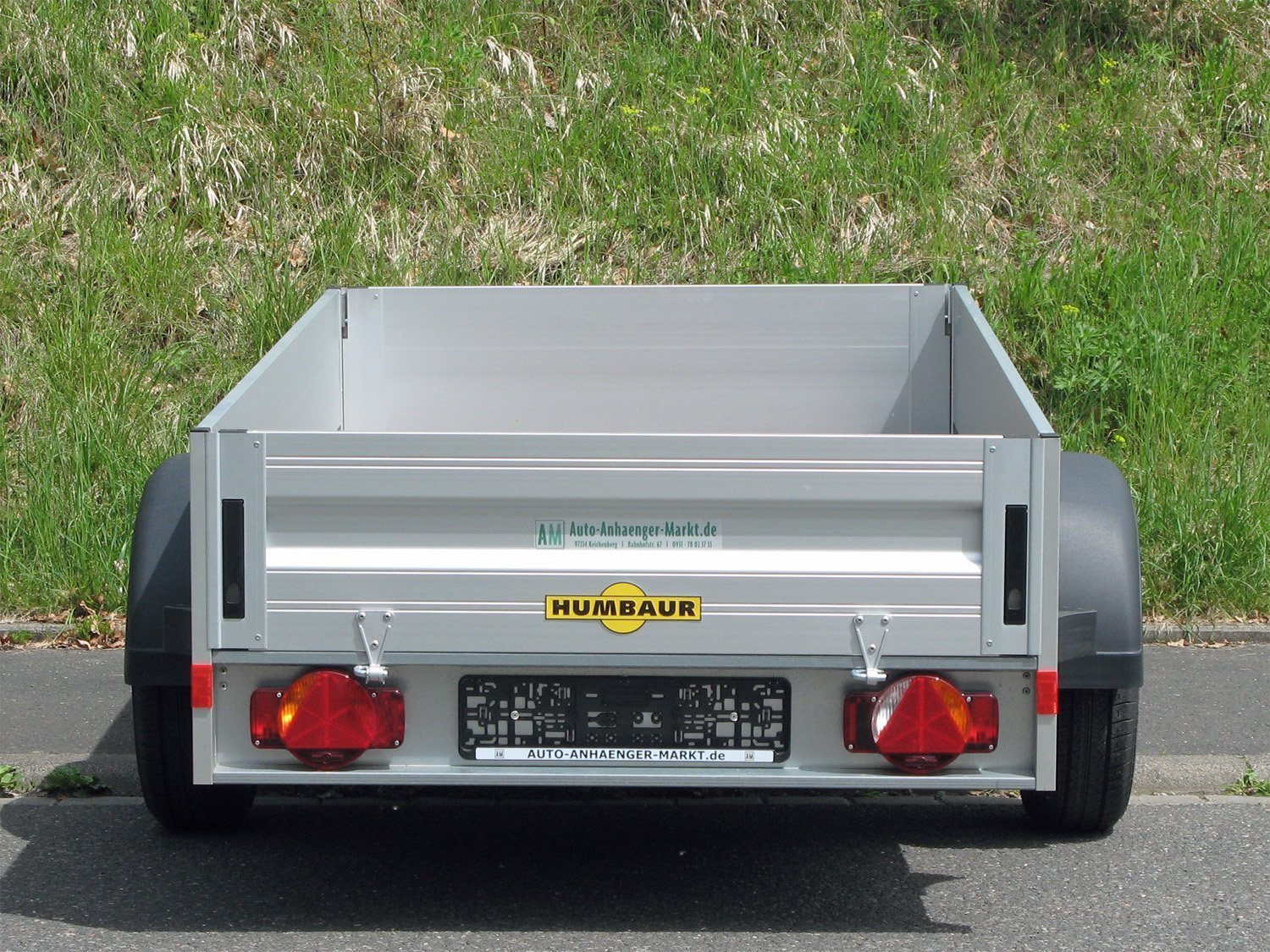 Humbaur Kastenanhänger HA132513 KV 100 km/h