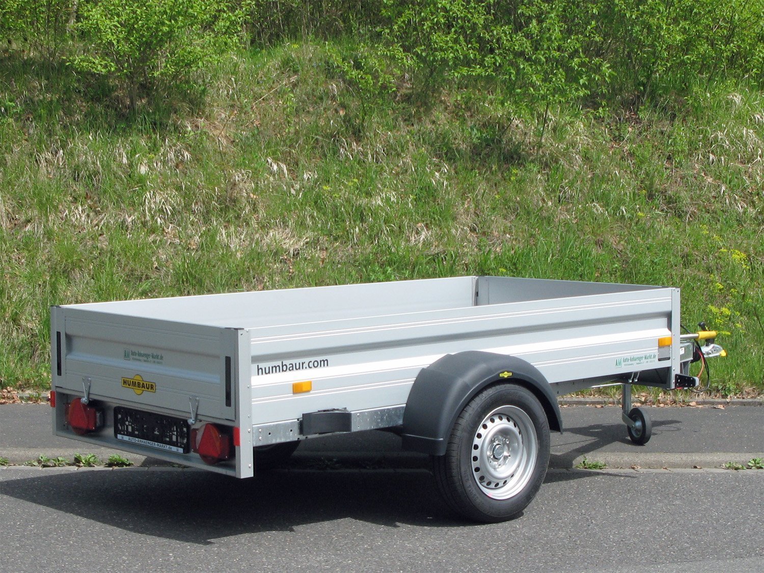 Humbaur Kastenanhänger HA132513 FS Tieflader 1300 kg