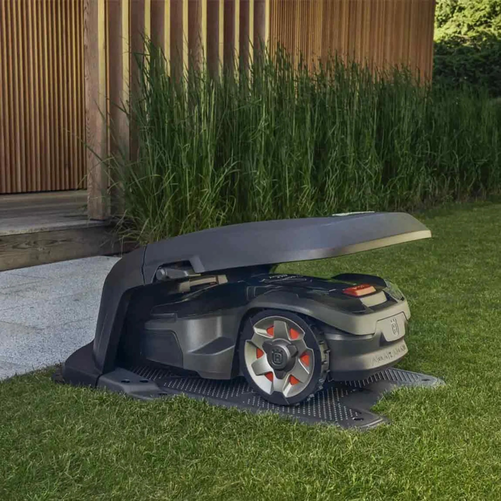 Husqvarna Mähroboter Automower 310E NERA Rasenmäher 22 cm