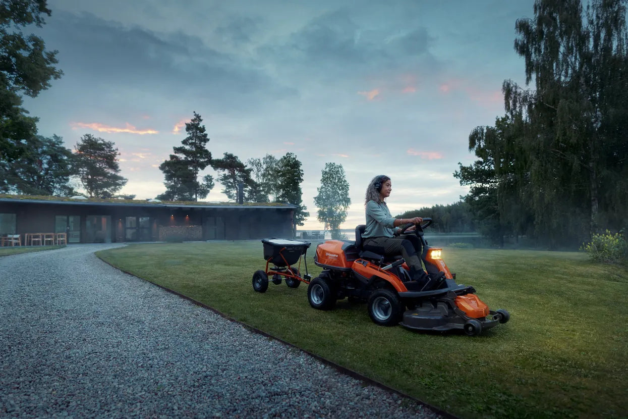 Husqvarna Allrad-Frontmäher R 216T AWD